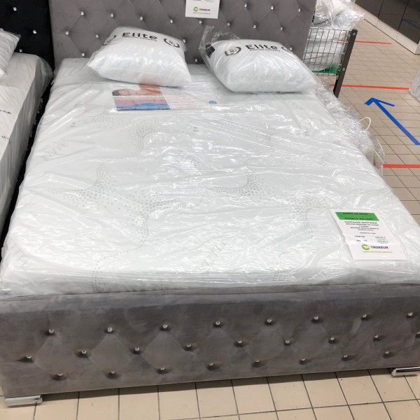 Lit PRESTIGE AVEC SOMMIER Tissu Décor diamant 140x190 349€ TTC emporté 160x200 399€ TTC emporté (Disponibilité immédiate en magasin) VENDU SANS MATELA